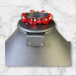236. Vintage Red Beaded‎ Stretch Bracelet
